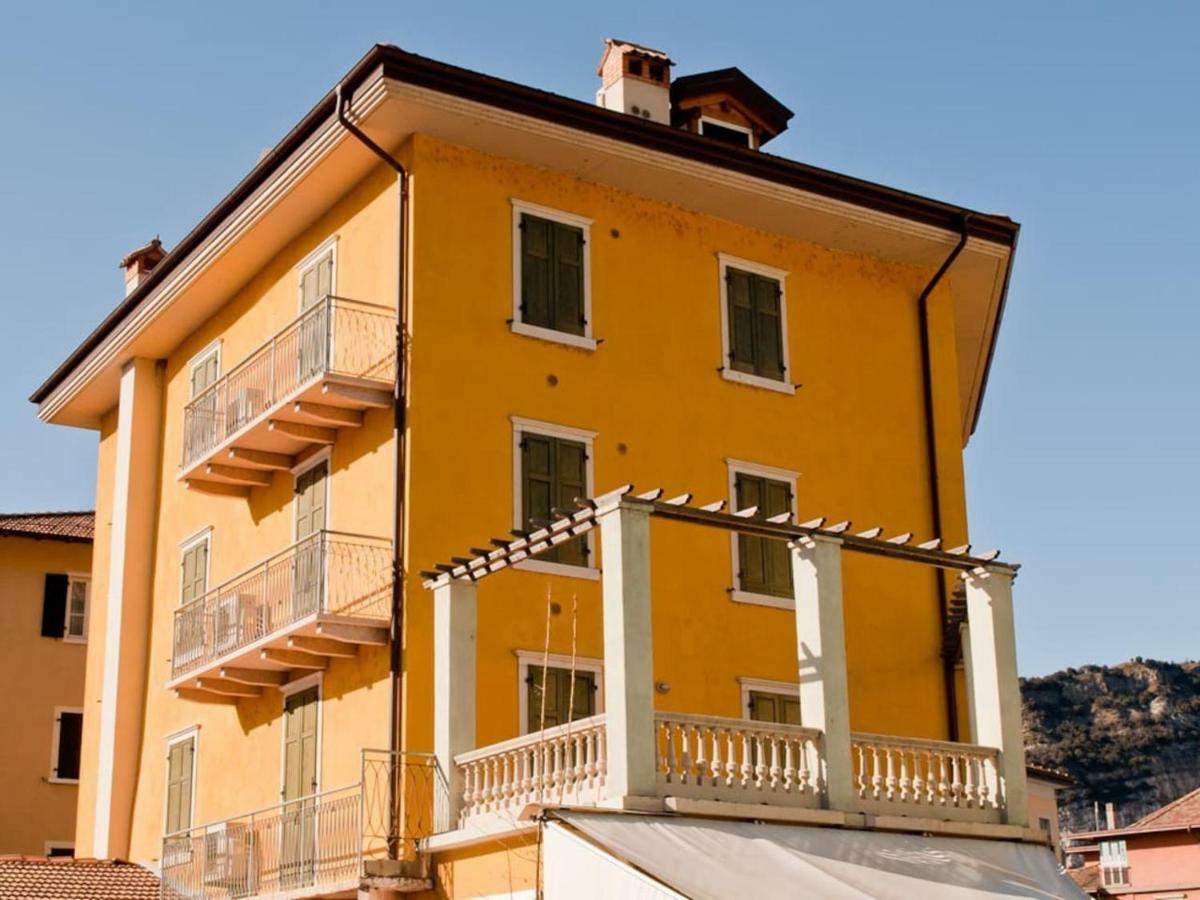 Appartamenti Baia Azzurra 6. 托尔博莱 外观 照片